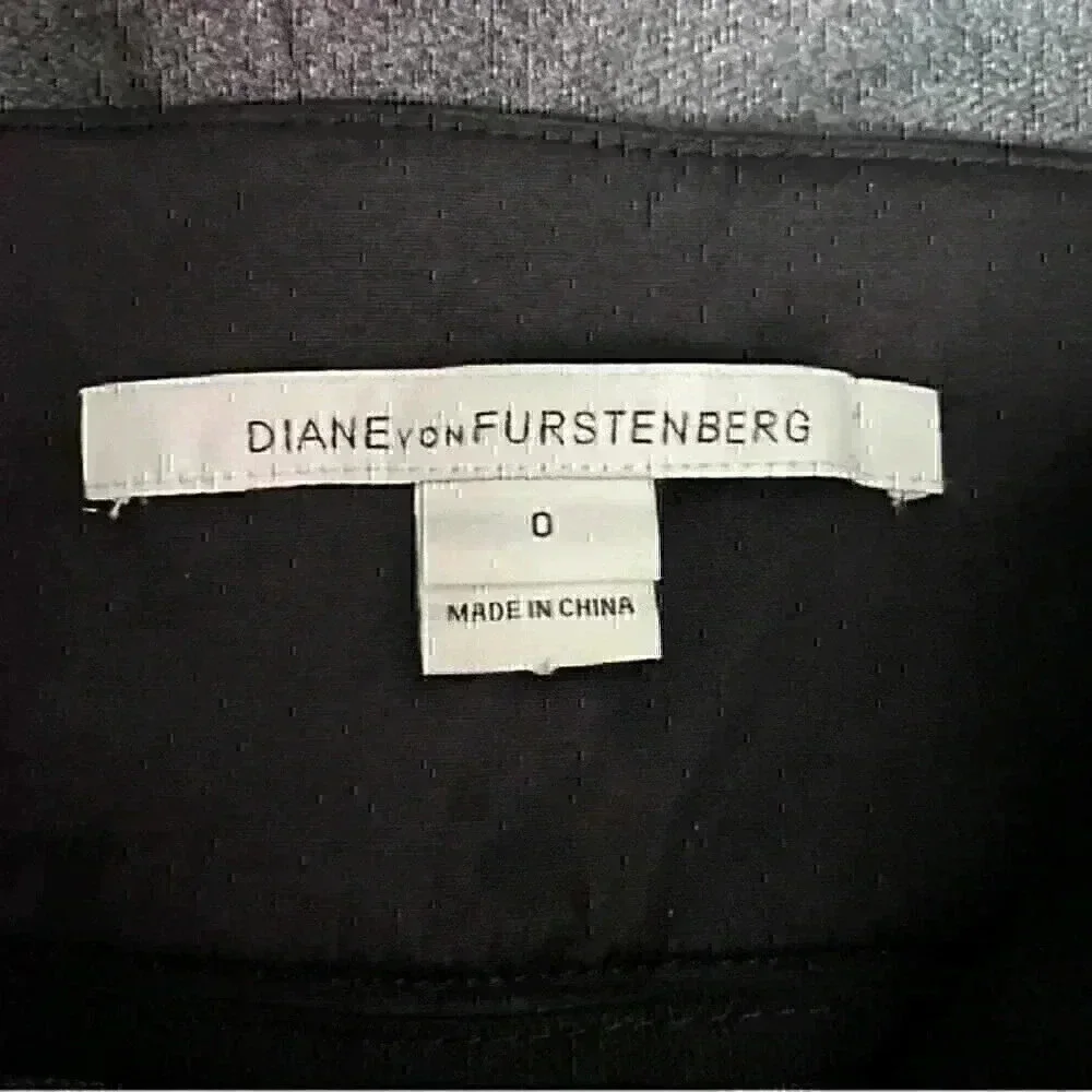 Diane Von Furstenberg Dawn Shorts 0 Grey Casual Luxury Wool Blend Leather Trim